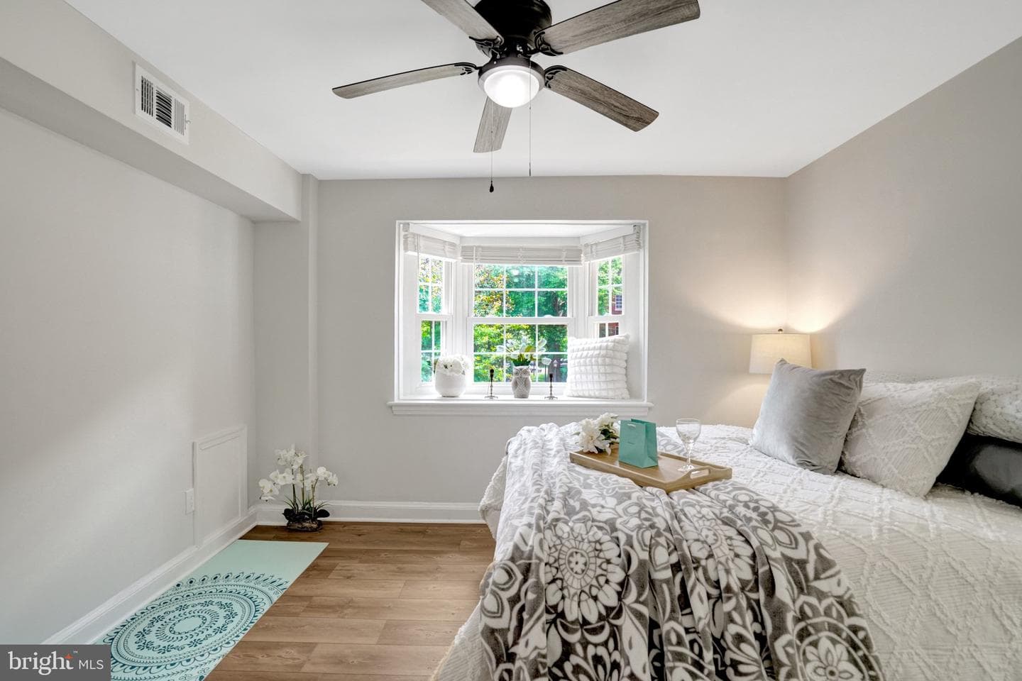 2107 N Scott Street #70 photo 10