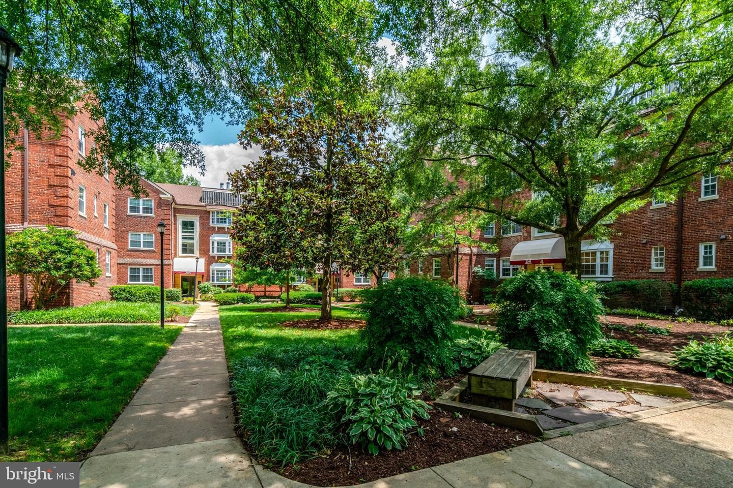 2107 N Scott Street #70 photo 13