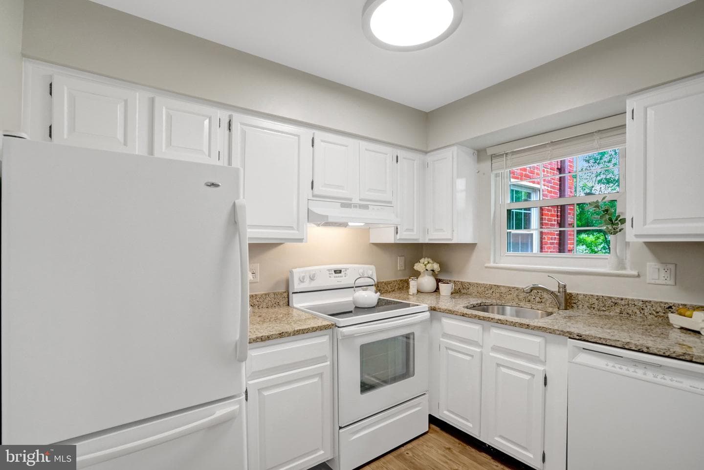 2107 N Scott Street #70 photo 16