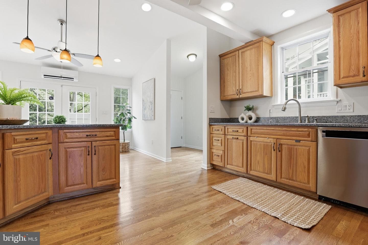 5426 11th Street N photo 11