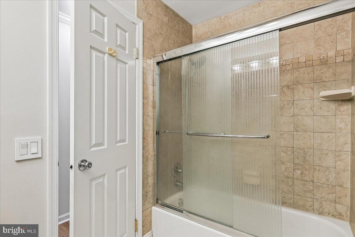 432 N Park Drive photo 34