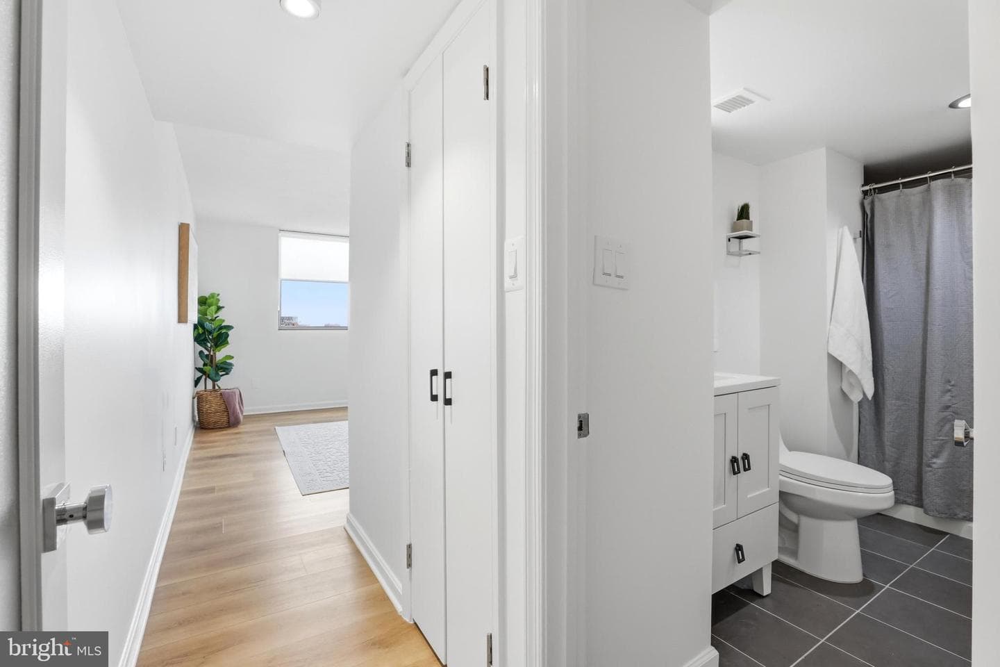 1101 S Arlington Ridge Road #710 photo 28
