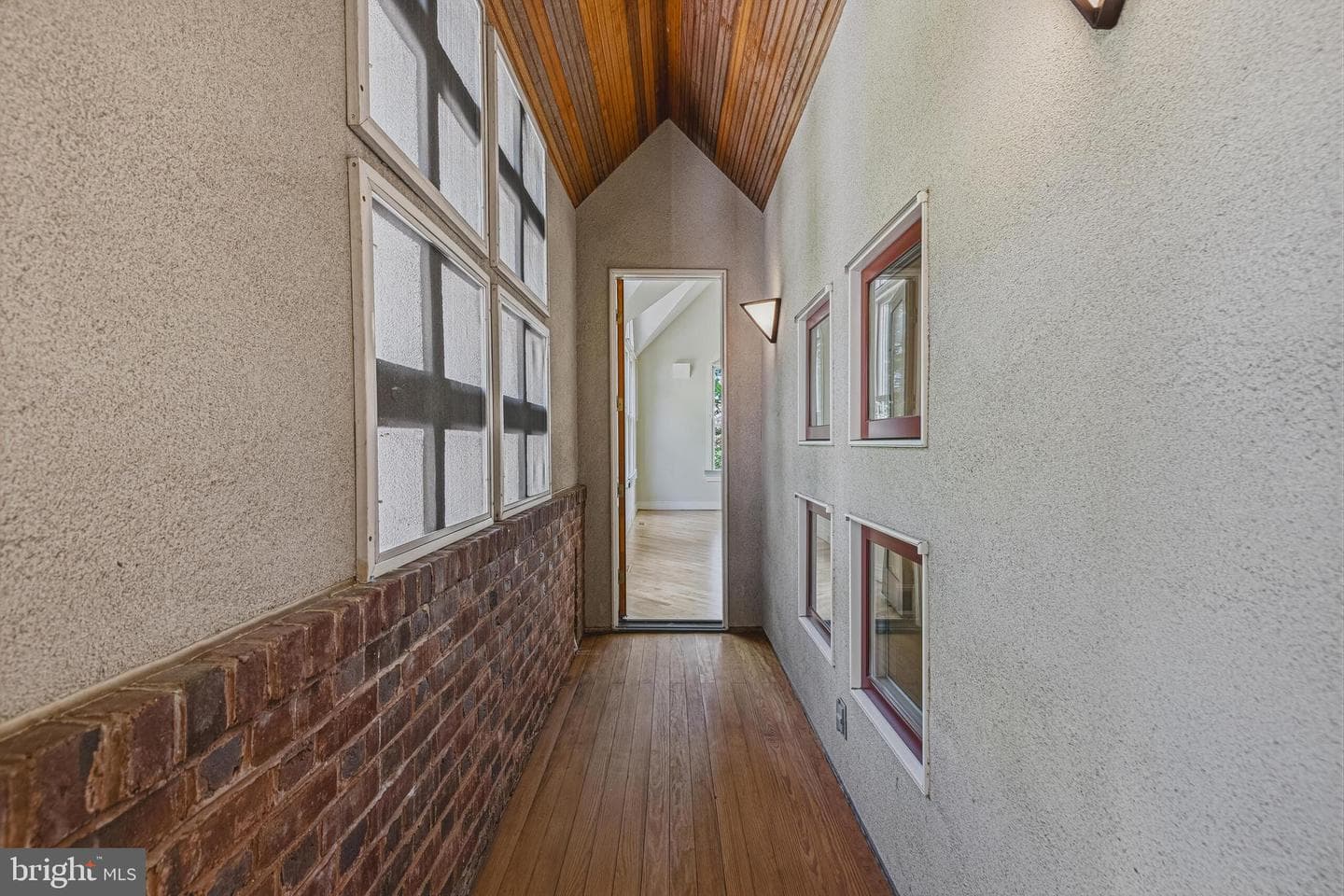 3190 N Woodrow Street photo 24