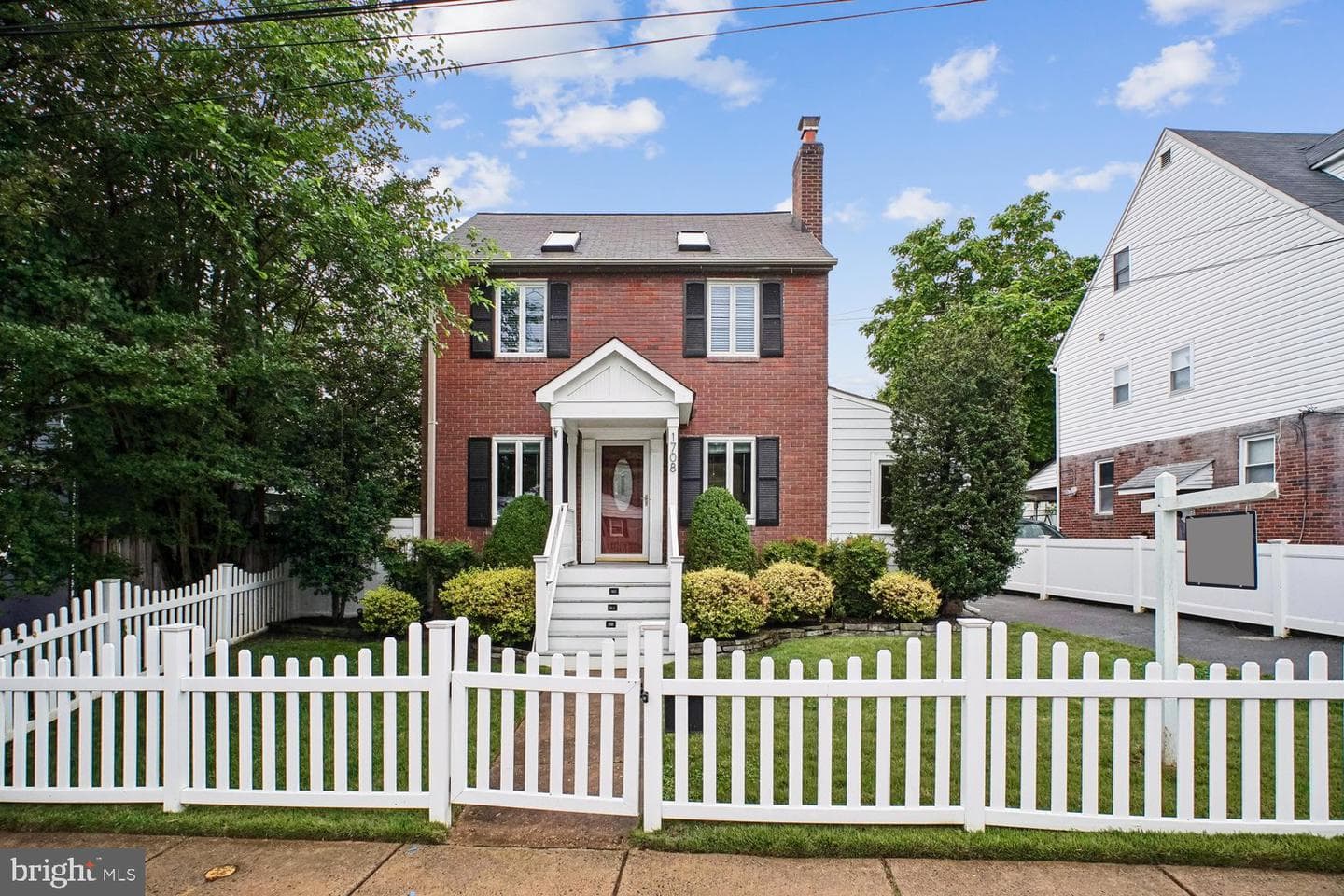 1708 N Quincy Street photo 2