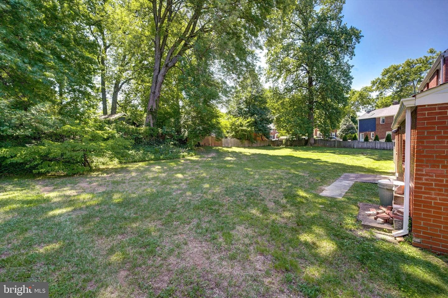 907 N Liberty Street photo 14