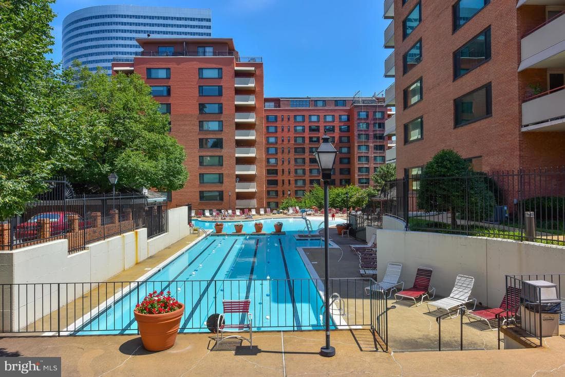 1111 Arlington Boulevard #929 photo 10
