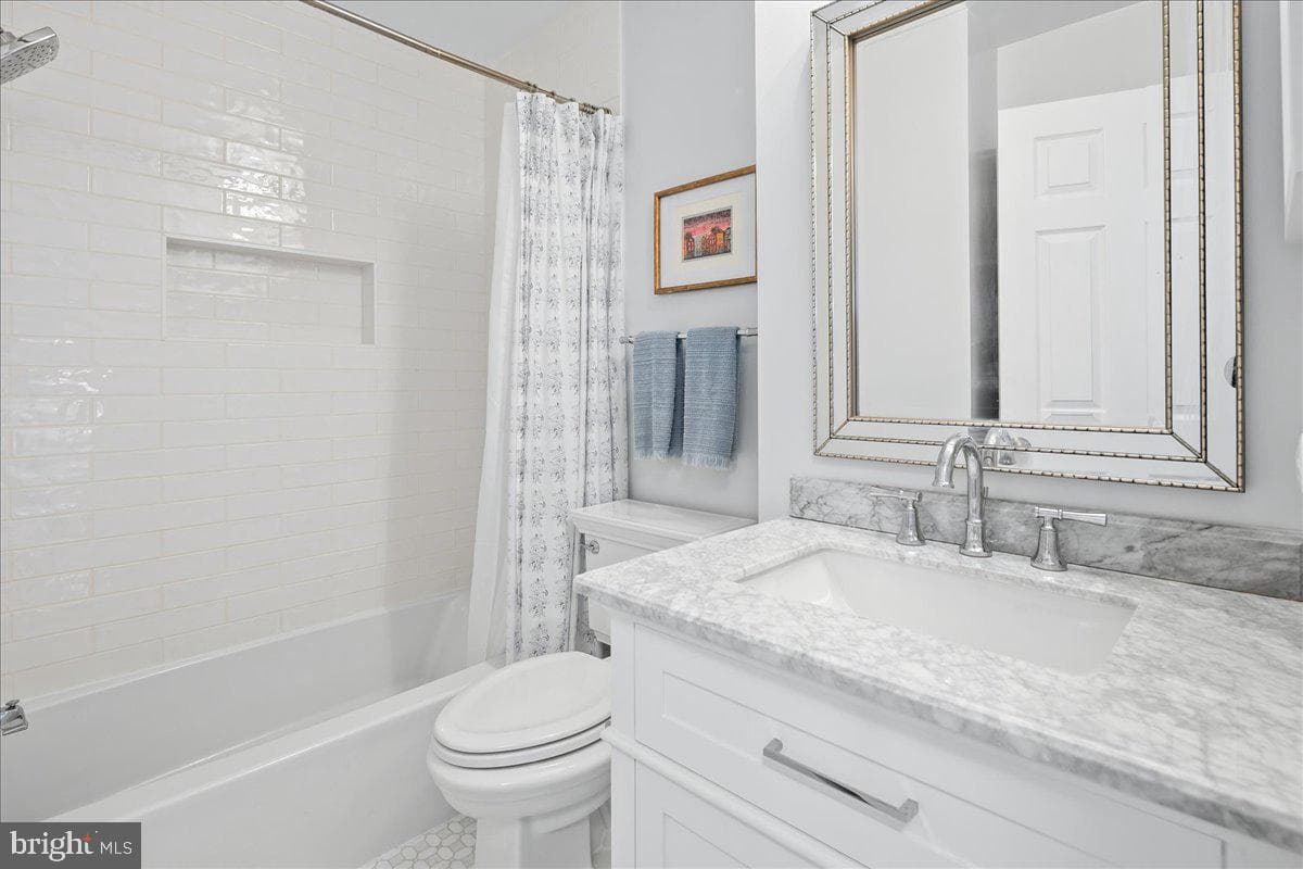 1912 N Daniel Street photo 24
