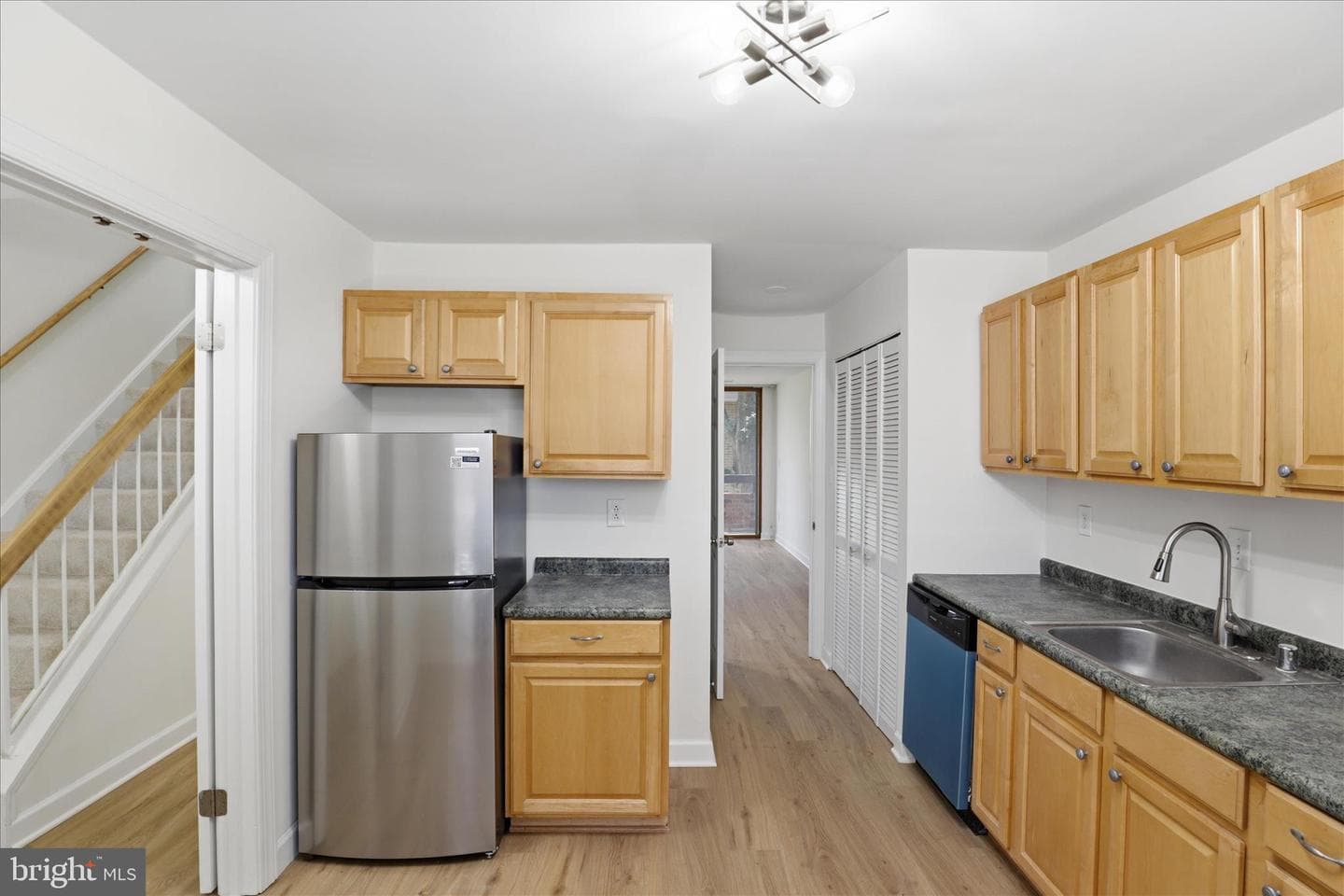 656 15th Street S #2 photo 8