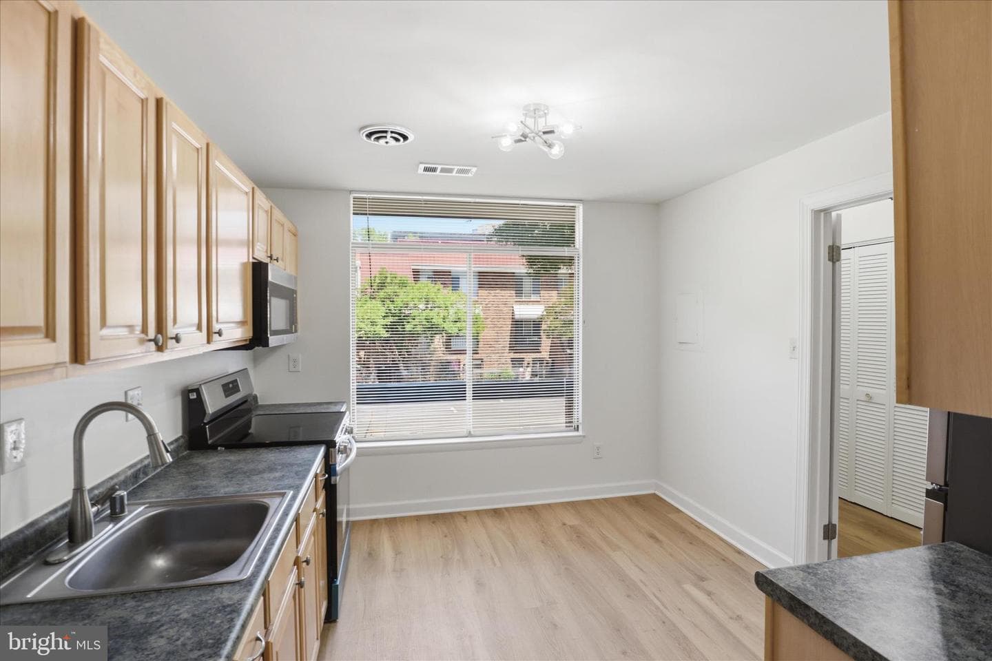 656 15th Street S #2 photo 9