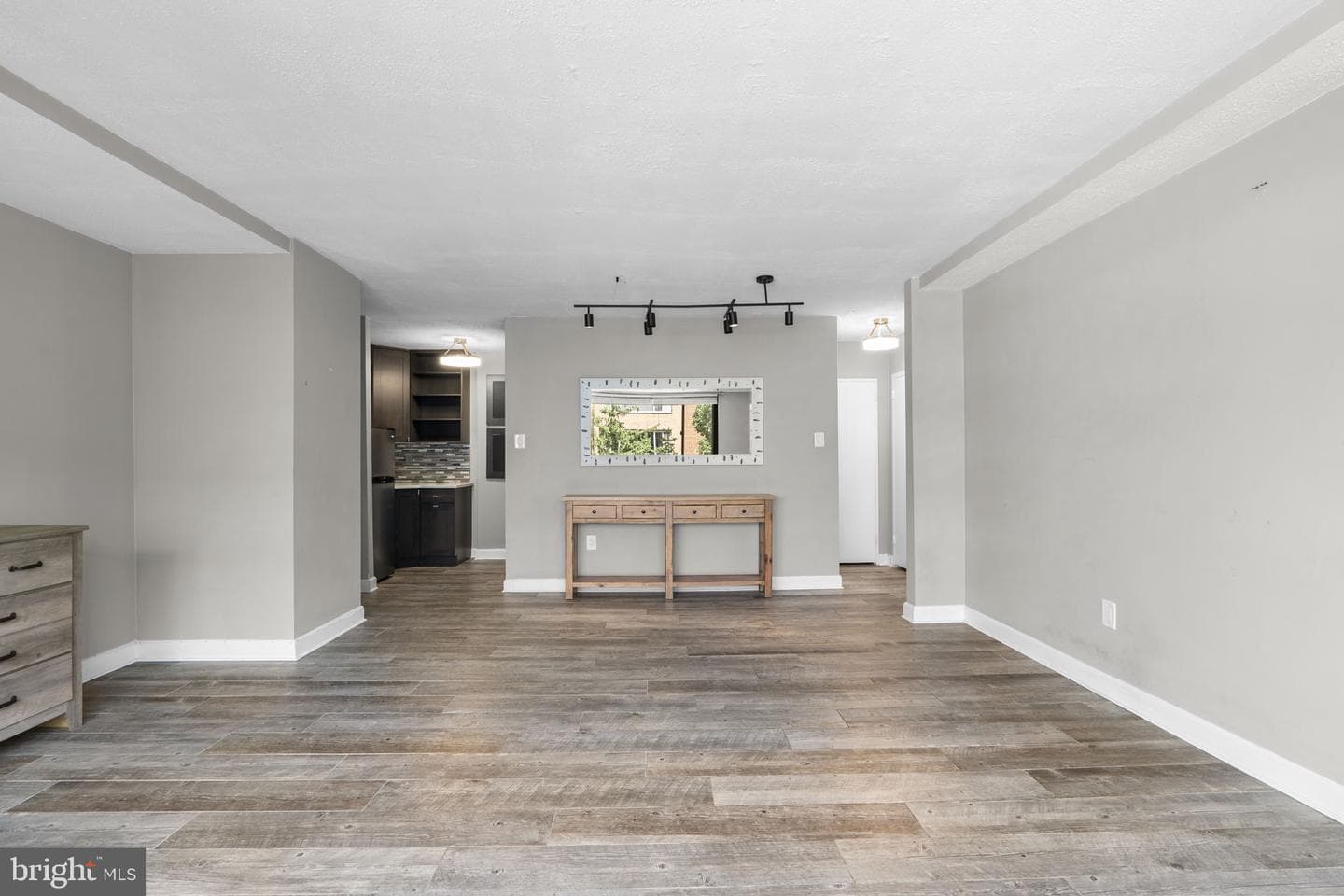 1021 Arlington Blvd # 806, Arlington