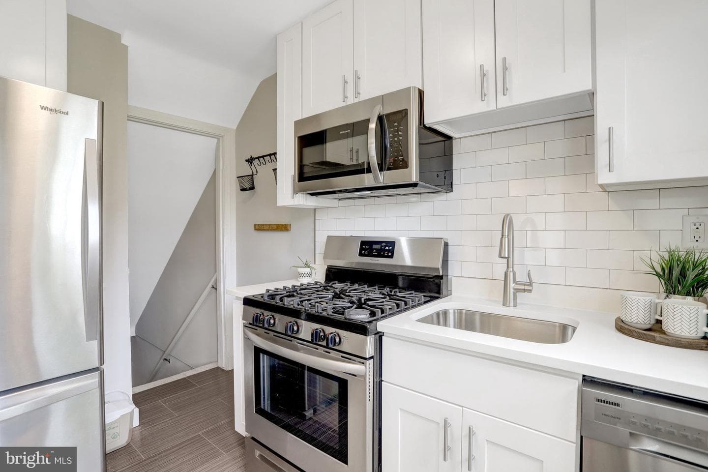 2139 S Oxford Street photo 13
