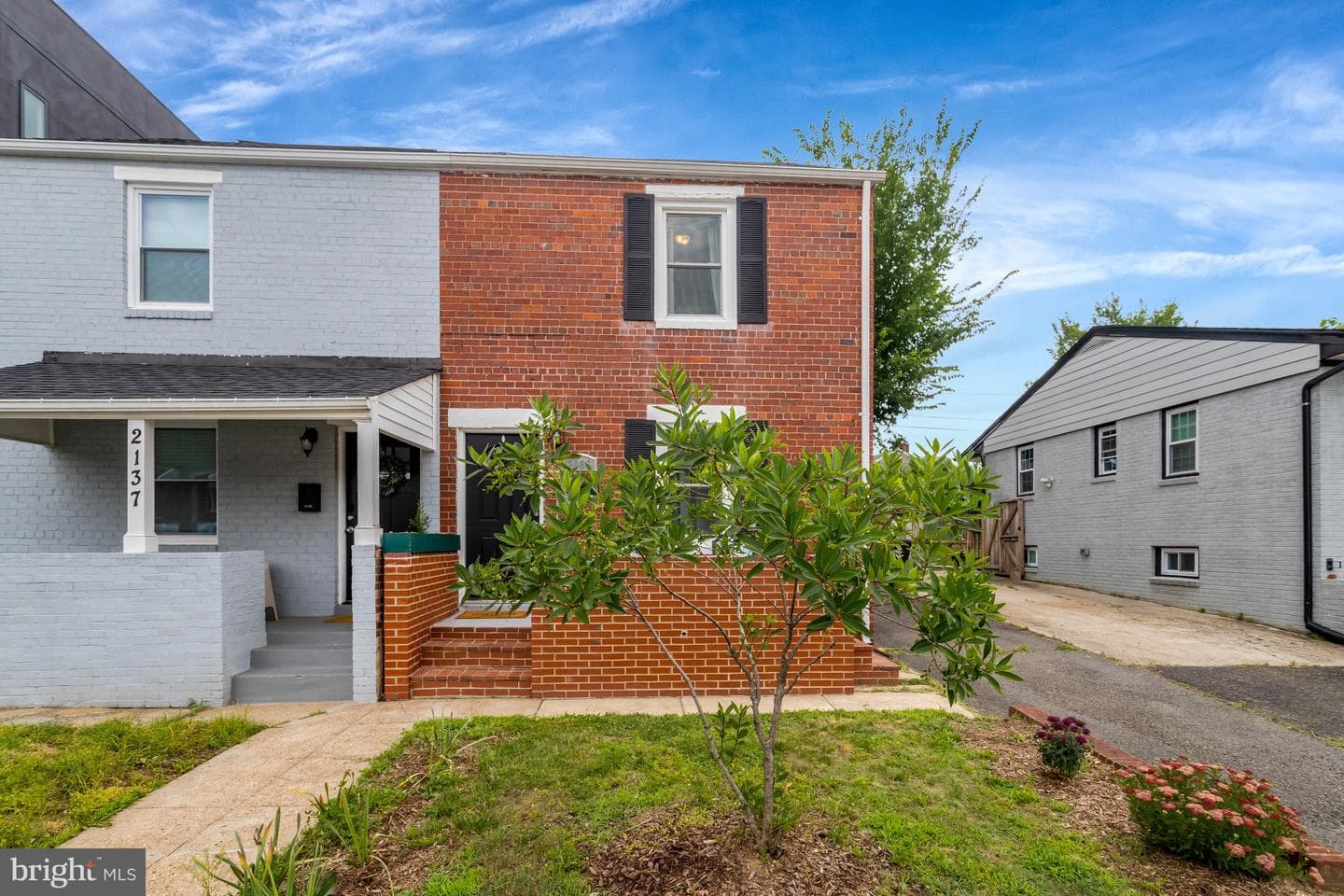 2139 S Oxford Street, Arlington