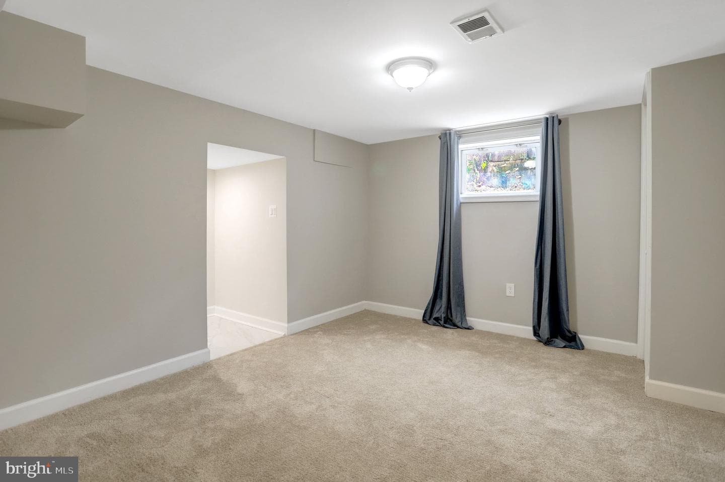 2139 S Oxford Street photo 26