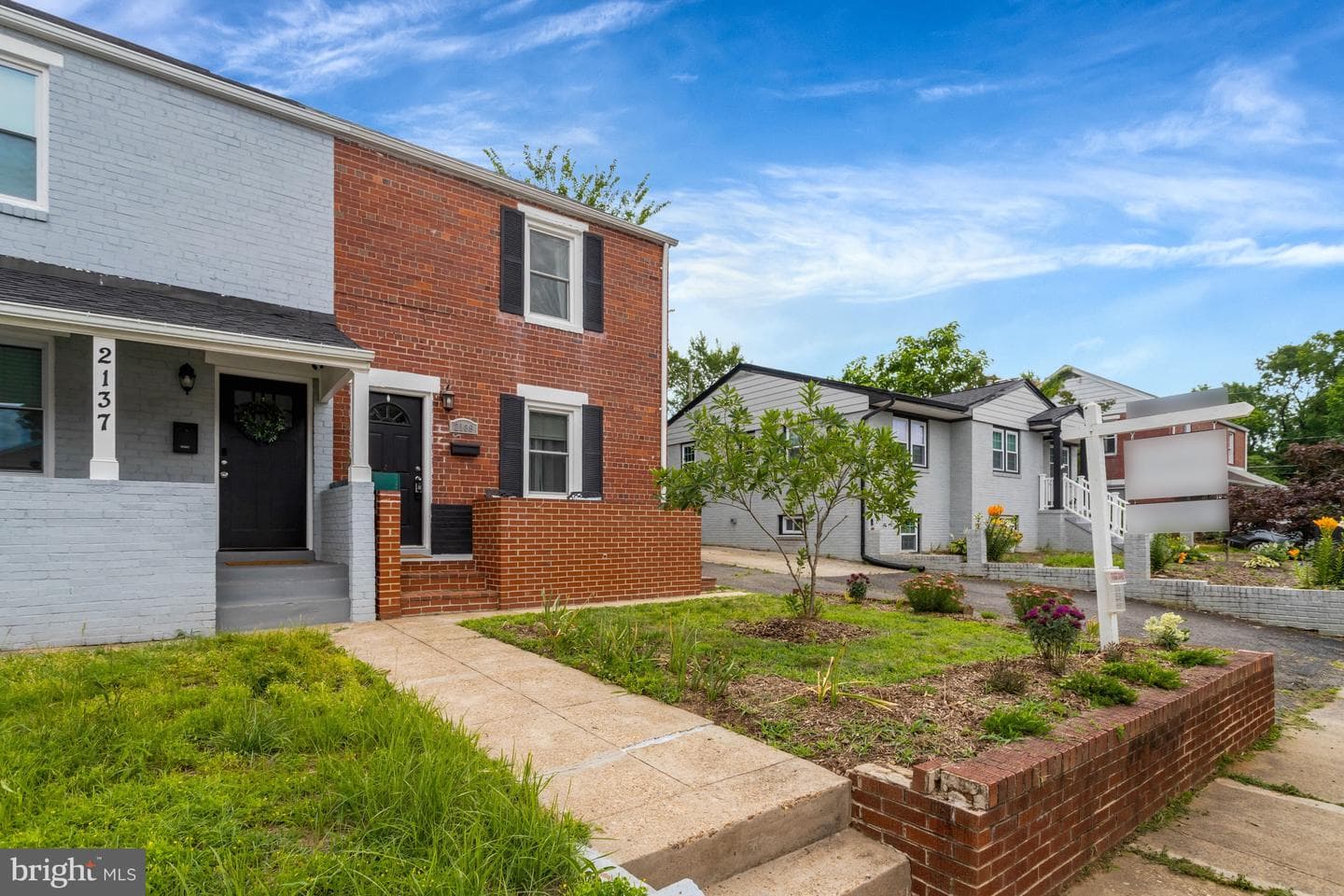 2139 S Oxford Street photo 3