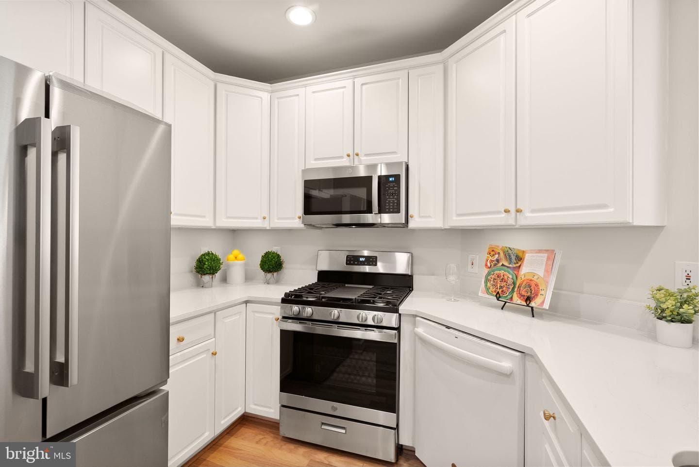 1321 N Adams Court #201 photo 20