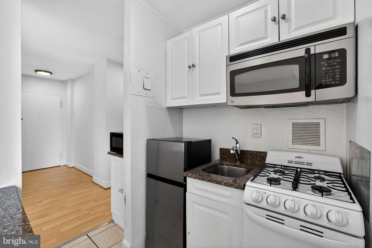1111 Arlington Blvd # 213 photo 9