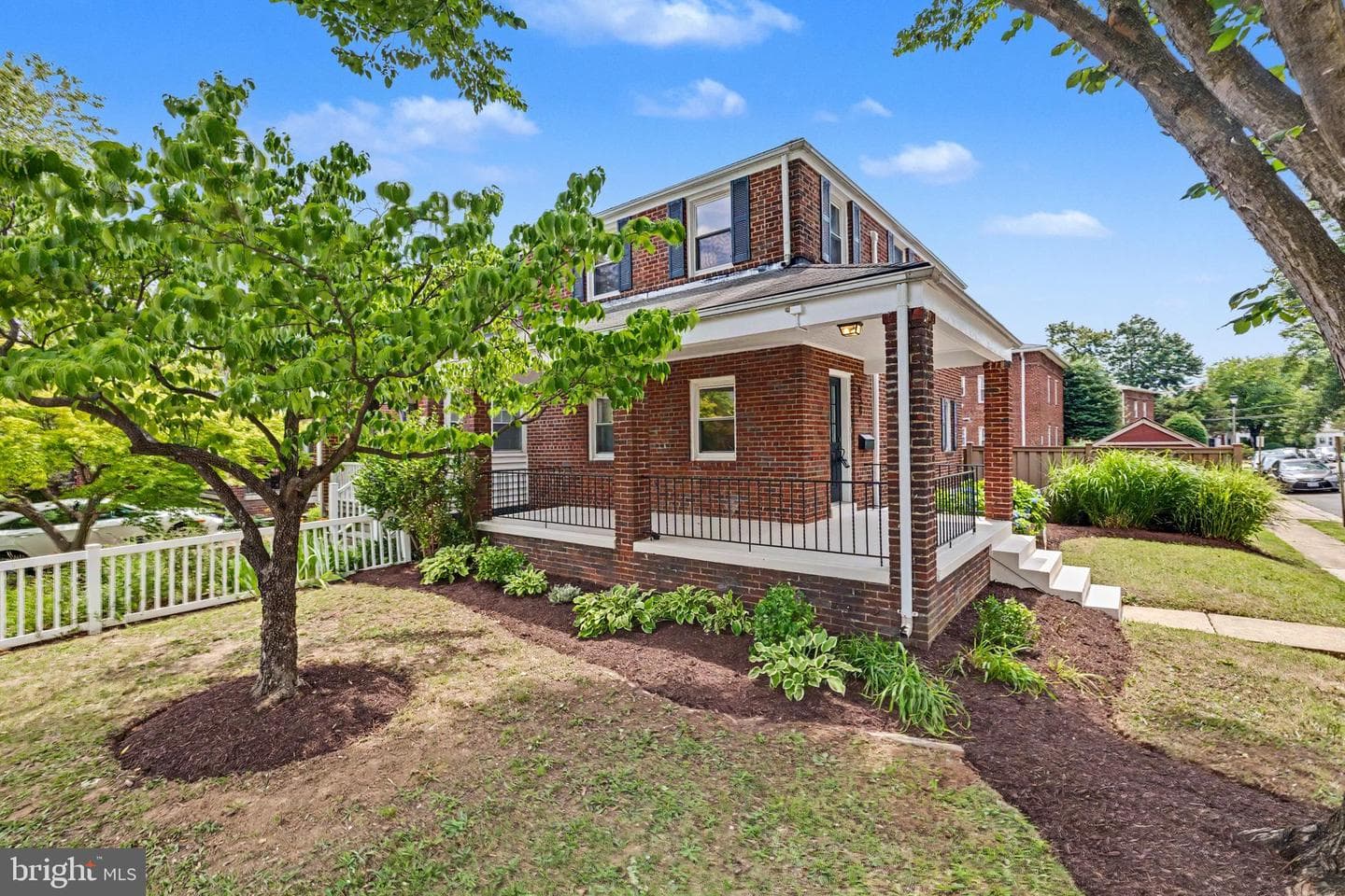 638 N Nelson Street N photo 3