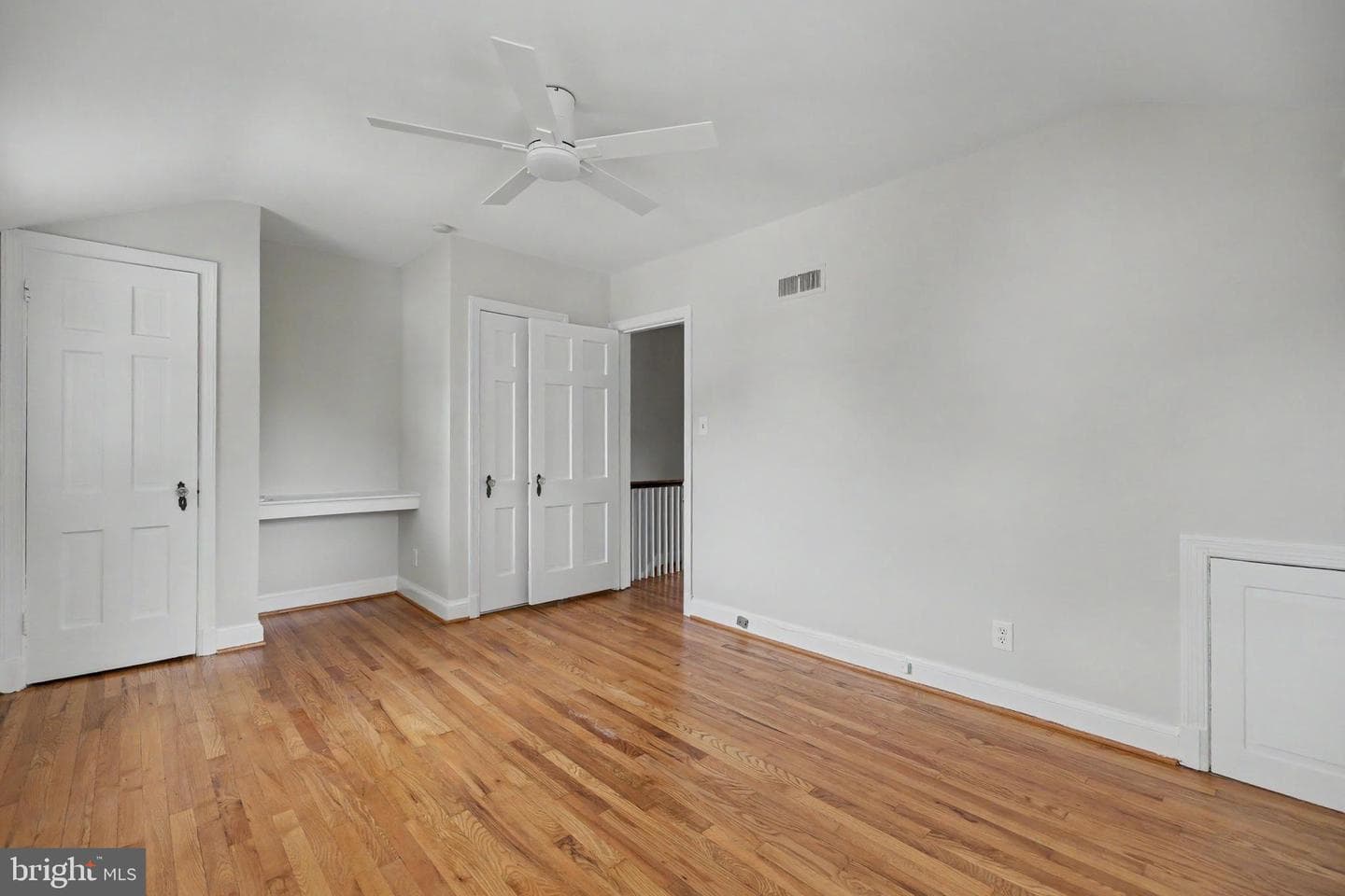 638 N Nelson Street N photo 34