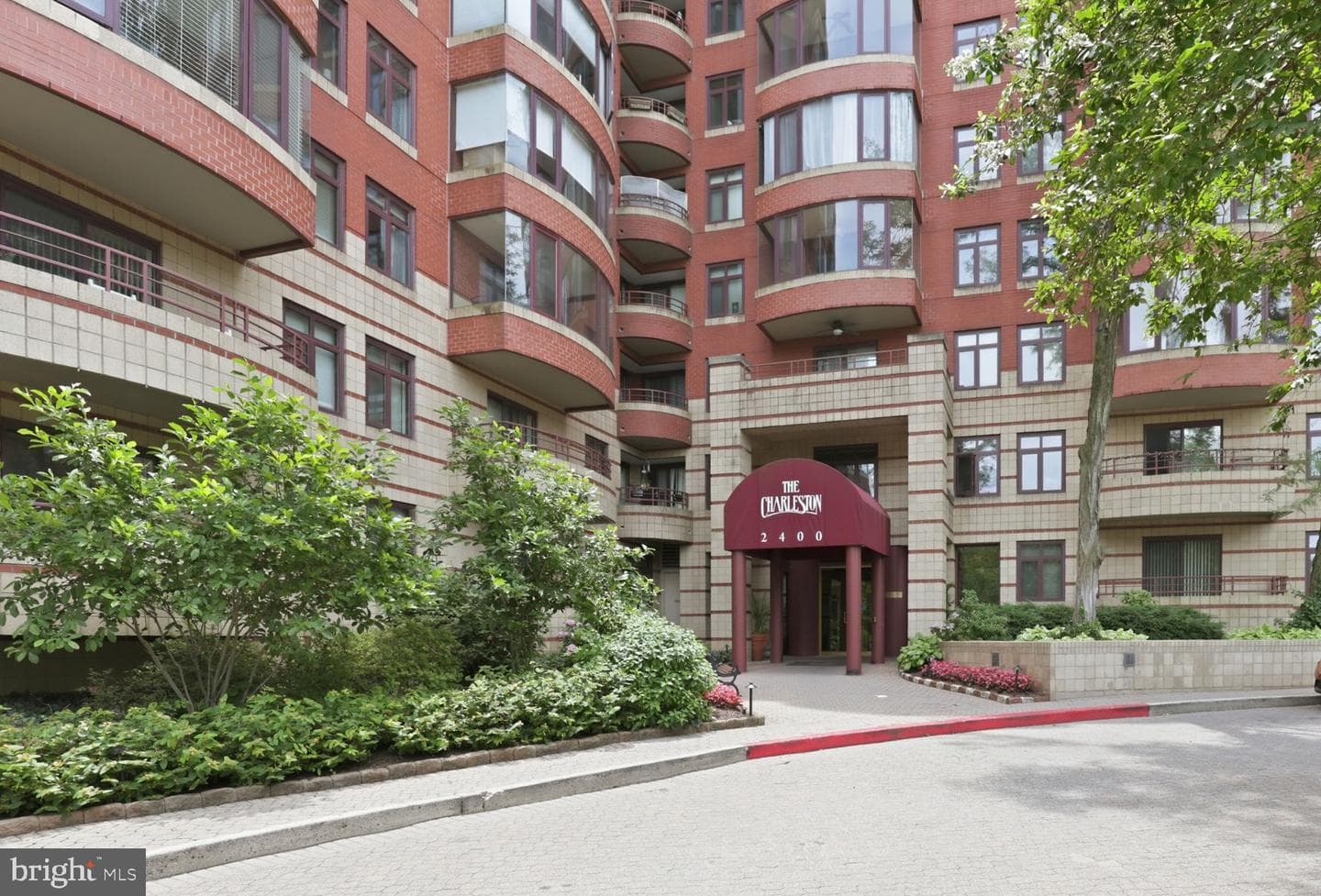 2400 Clarendon Boulevard #815, Arlington