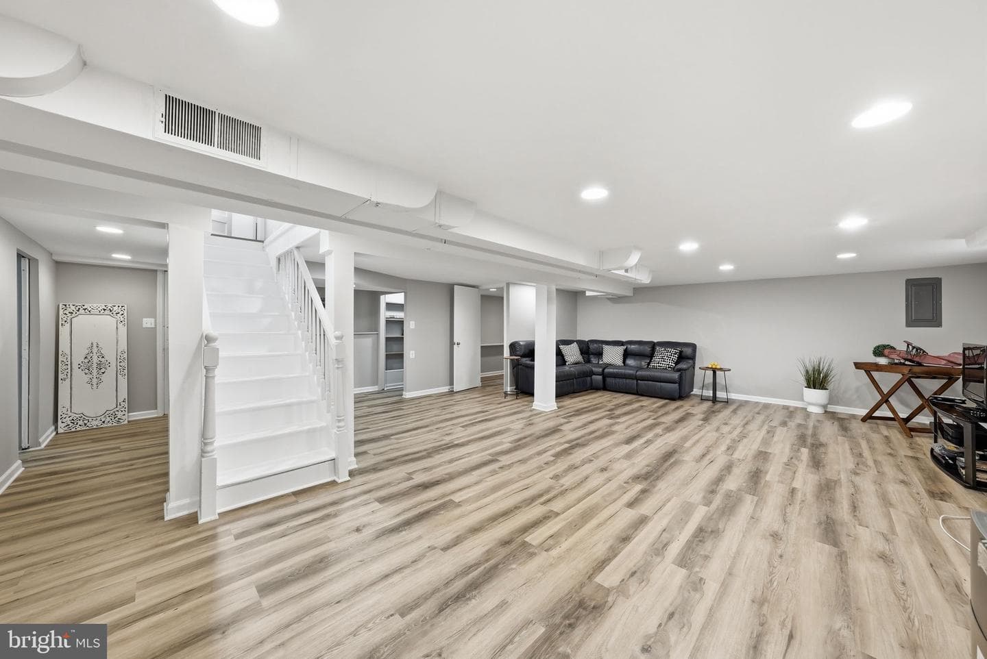 6719 Williamsburg Boulevard photo 28