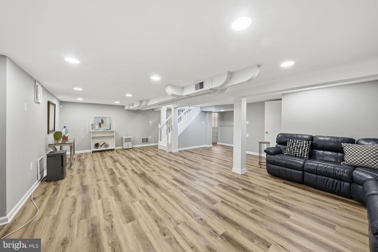 6719 Williamsburg Boulevard photo 30