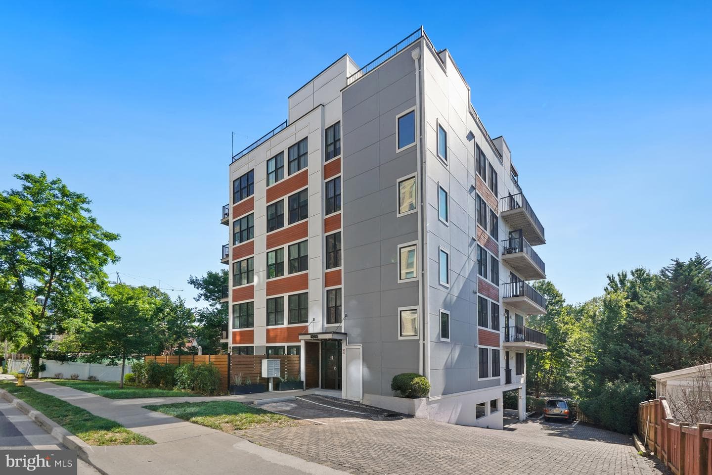 1245 N Pierce Street #5, Arlington