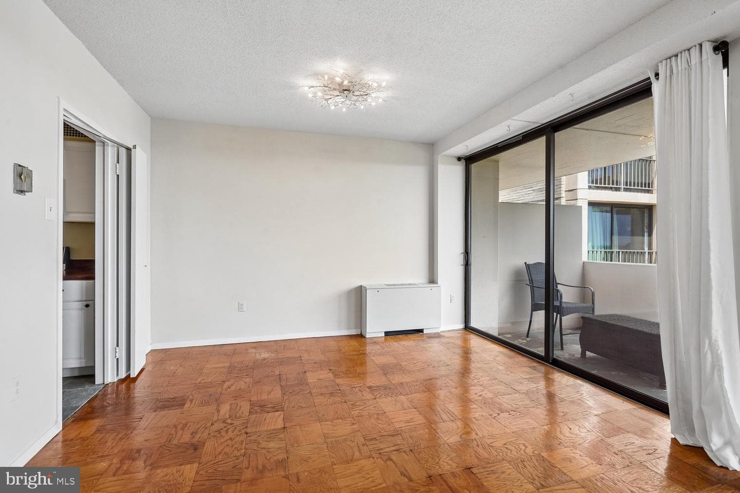 4141 N Henderson Road #904 photo 15