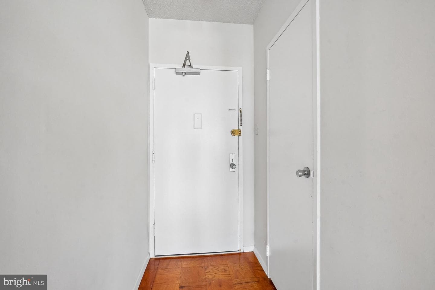 4141 N Henderson Road #904 photo 5