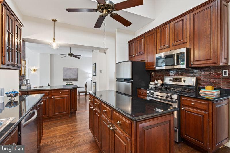 1521 N Kenilworth Street photo 10
