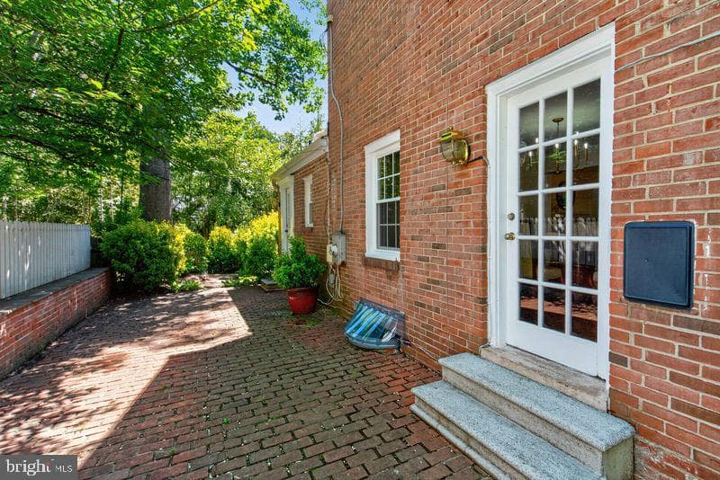 1521 N Kenilworth Street photo 8