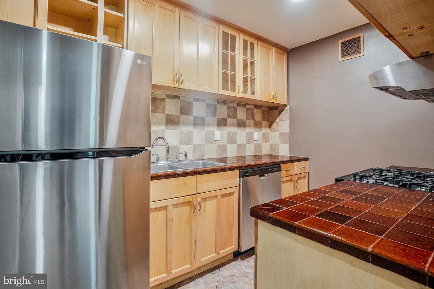 4390 Lorcom Lane #102 photo 12
