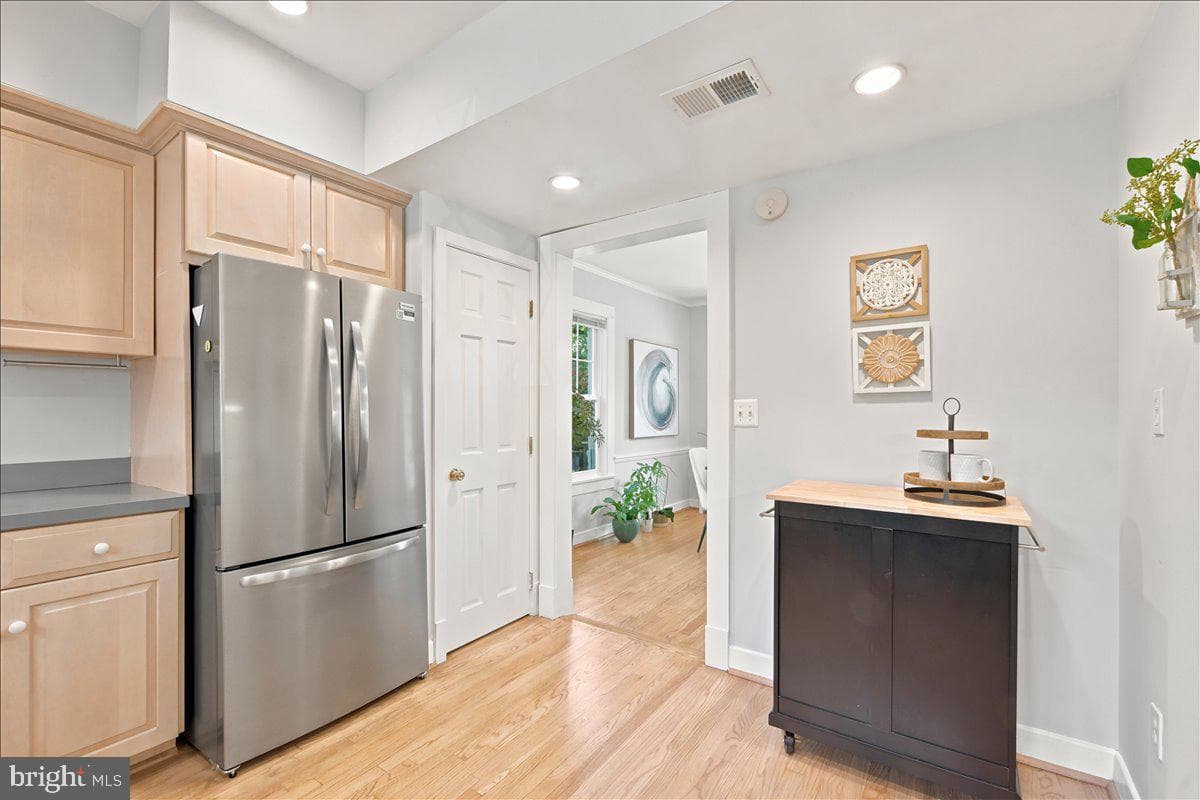 2800 S Arlington Ridge Road photo 17