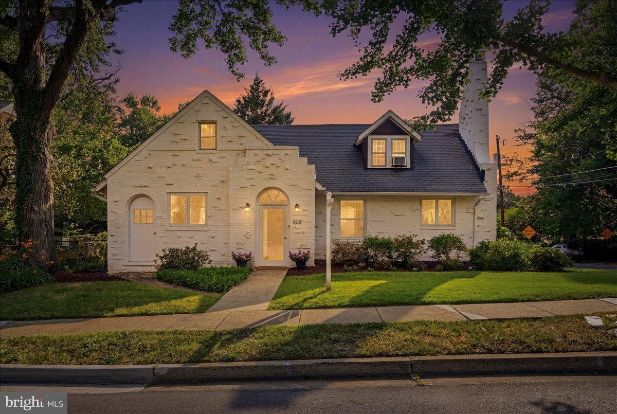 2800 S Arlington Ridge Road photo 4