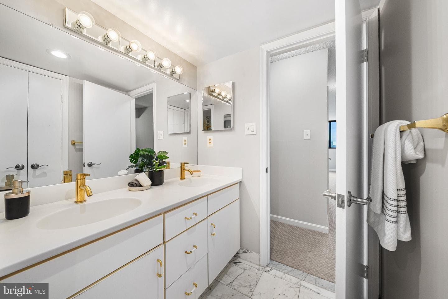 1101 S Arlington Ridge Road #212 photo 42