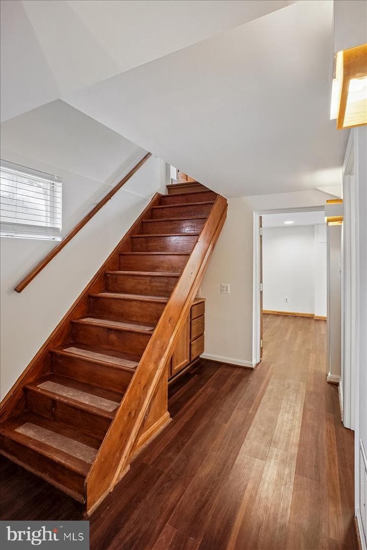 605 N Frederick Street photo 21