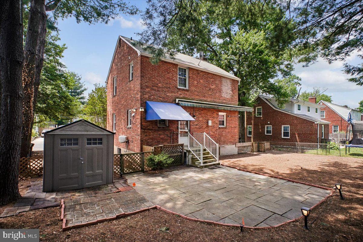 605 N Frederick Street photo 26