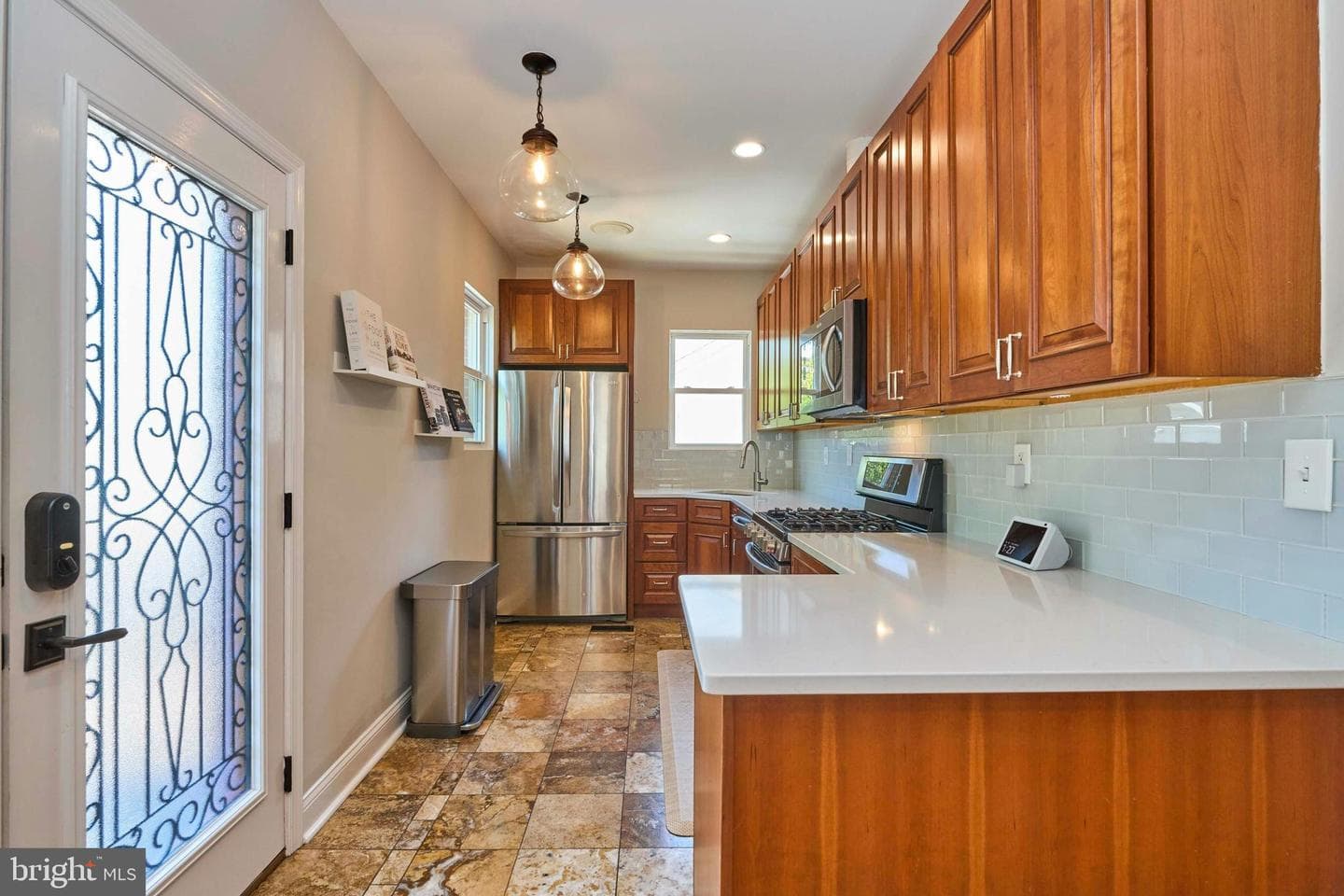255 N Bryan Street photo 16
