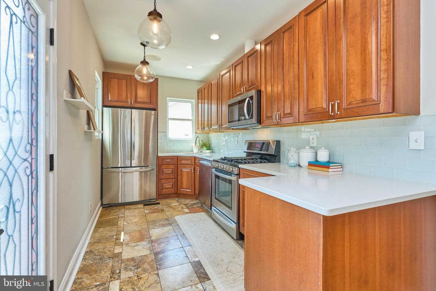 255 N Bryan Street photo 19