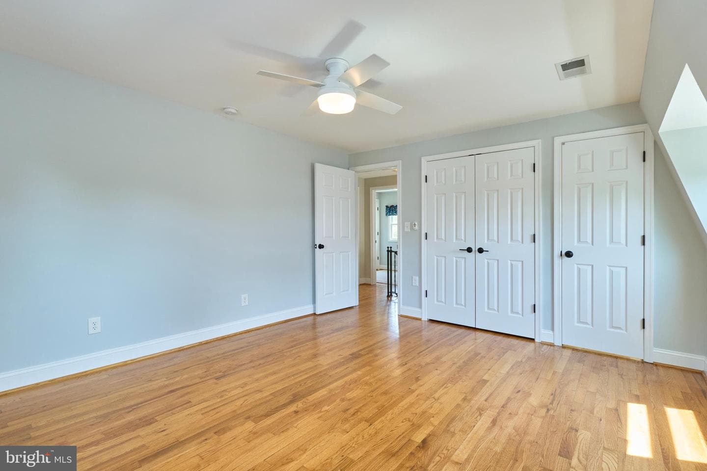 255 N Bryan Street photo 28