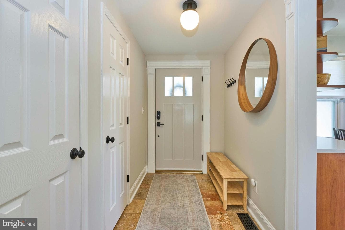 255 N Bryan Street photo 34