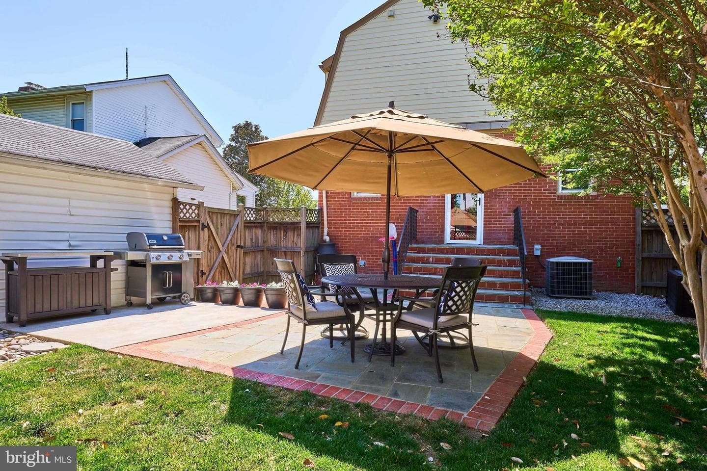 255 N Bryan Street photo 48