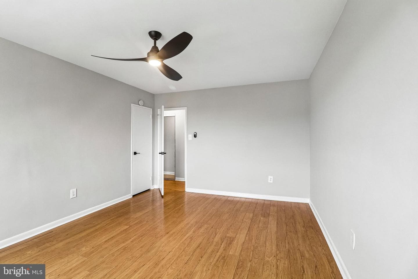 1830 Columbia Pike #306 photo 26