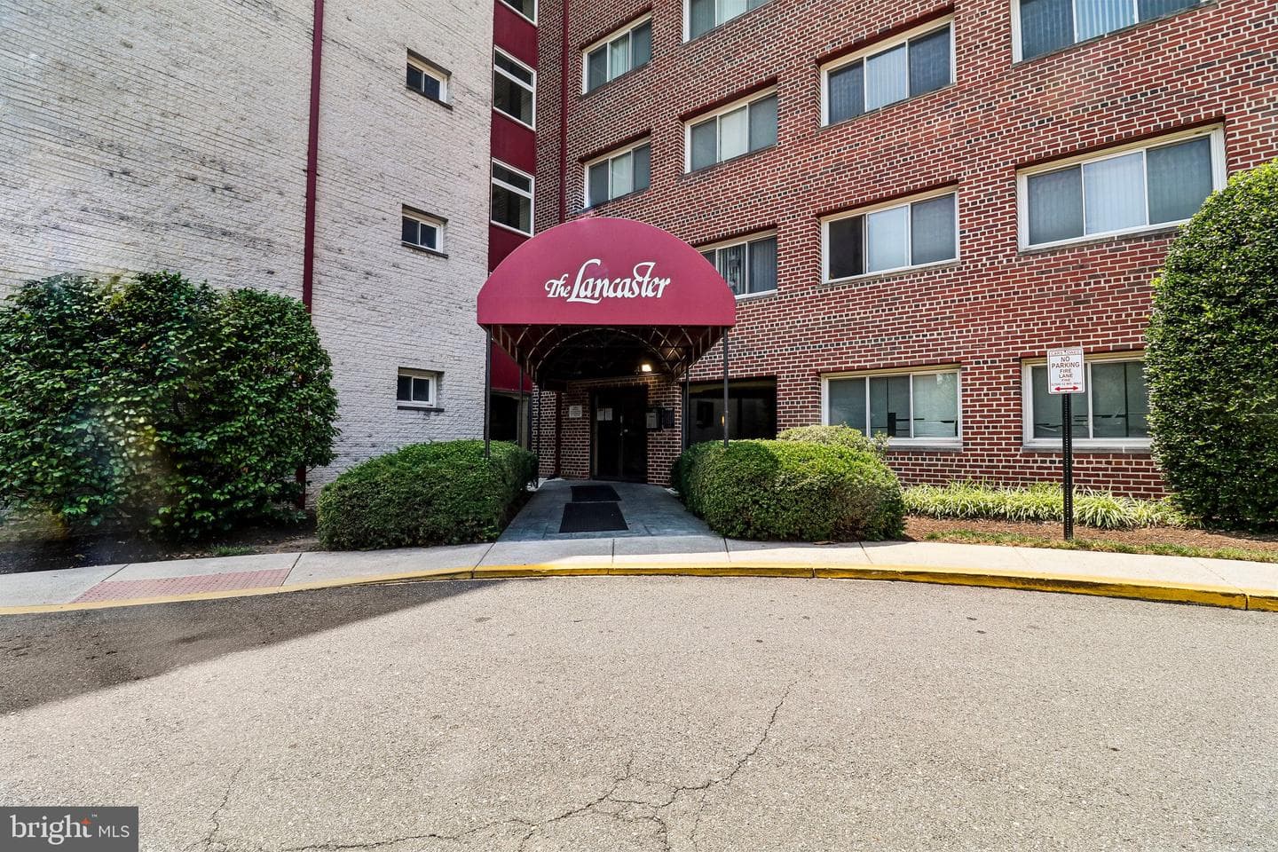 1830 Columbia Pike #306 photo 38
