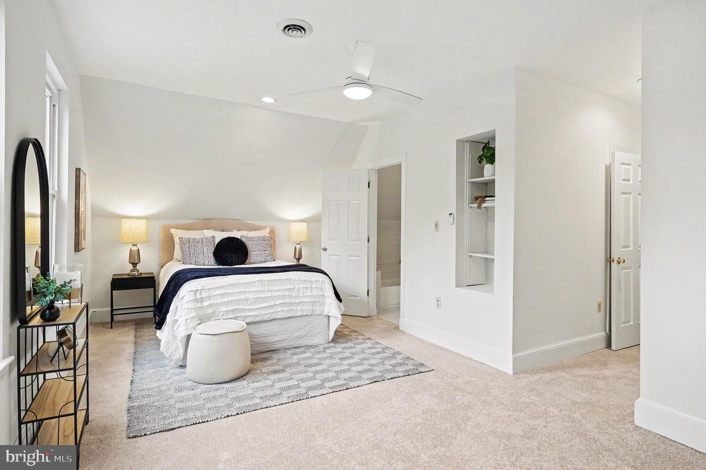 1406 N Nicholas Street photo 17