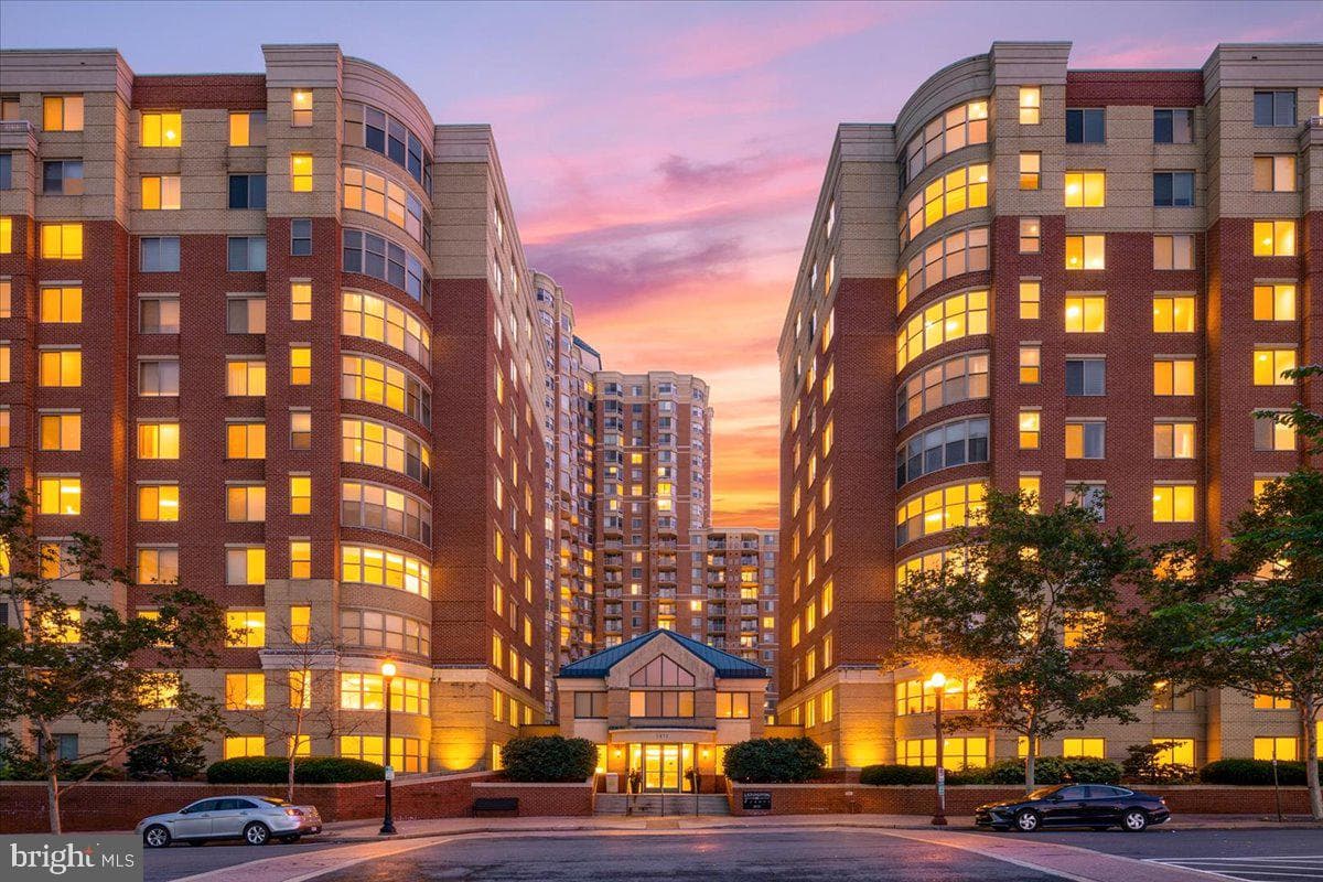3835 9th Street N #302e, Arlington