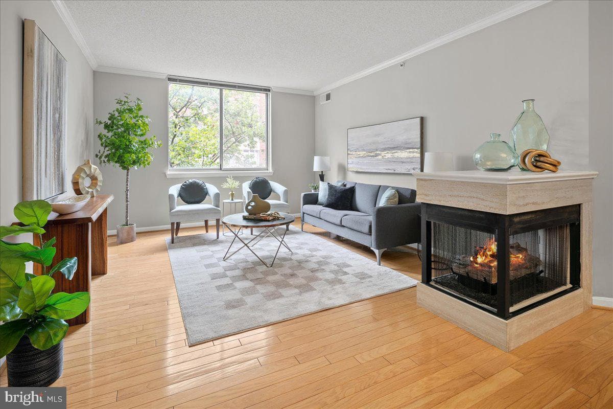 3835 9th Street N #302e, Arlington