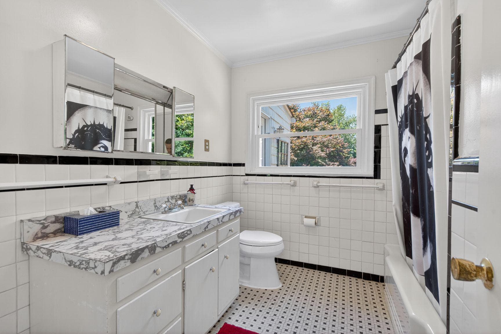 2426 N Nottingham Street photo 16