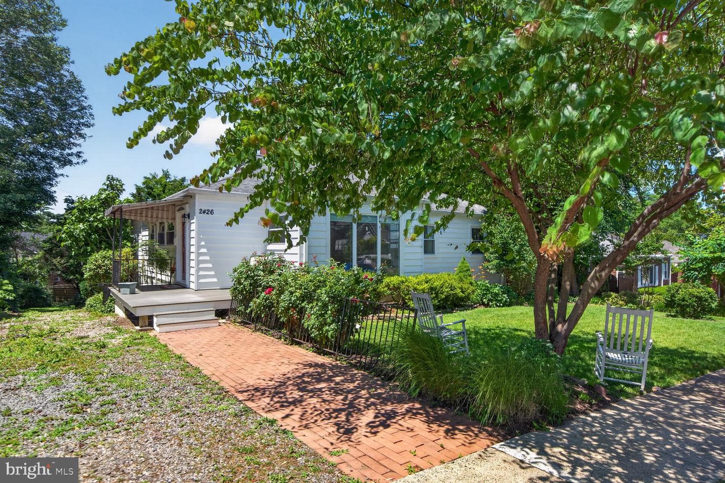 2426 N Nottingham Street photo 2