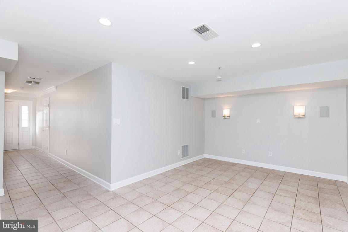 504 N Thomas Street #j photo 16