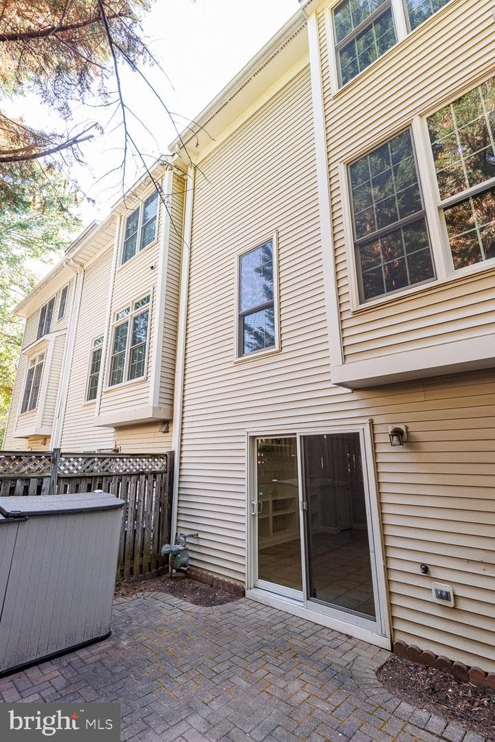 504 N Thomas Street #j photo 58